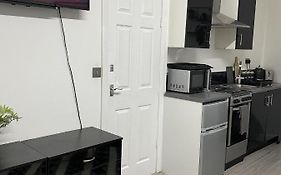 Bv Lush Studio At Queensgate Huddersfield Town Centre